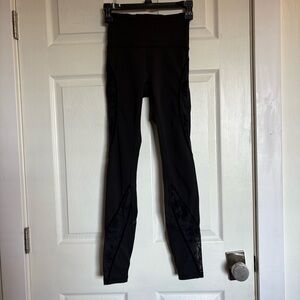 Lululemon yoga pants